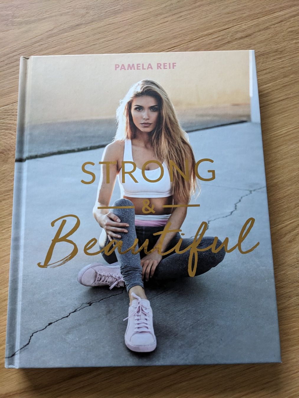 Libri: Pamela Reif: Strong & Beautiful. Buch – Usato da Lengnau AG venduto da Nathi88