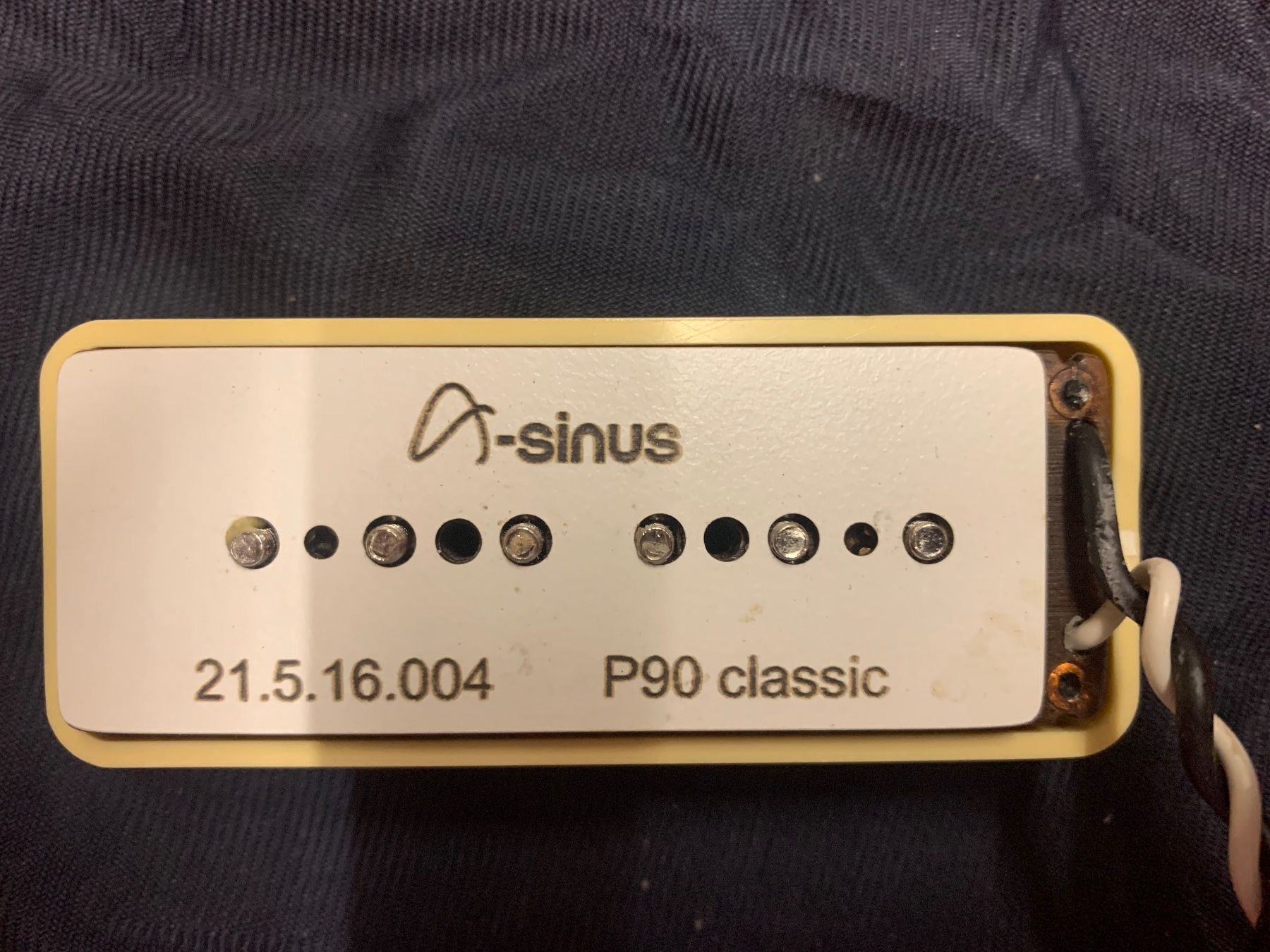 Strumenti musicali: A-SINUS P-90 PICKUP handgewickelt by Marco Guitars – Nuovo (secondo la descrizione) da Nussbaumen AG venduto da meister.gitarren 1