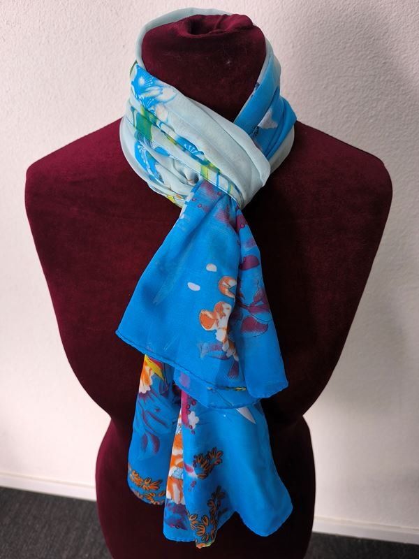 Foulards, Tücher & Schals: Schal bläulich – Gebraucht aus Rüti ZH von Restwert_Rueti_ZH