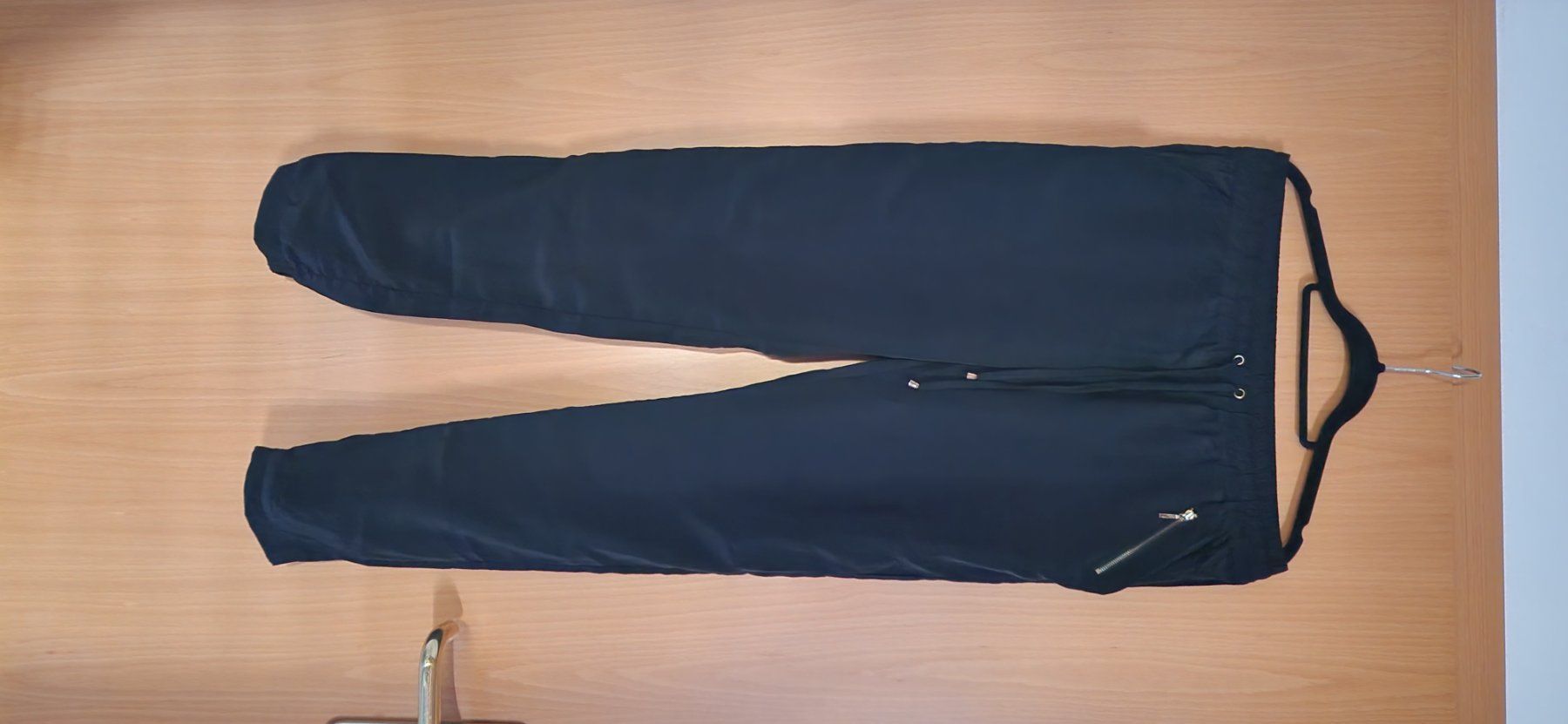 Hosen: Luftige gemütliche Hose&Jäckchen – Neu (gemäss Beschreibung) aus Bubendorf von ang_b829