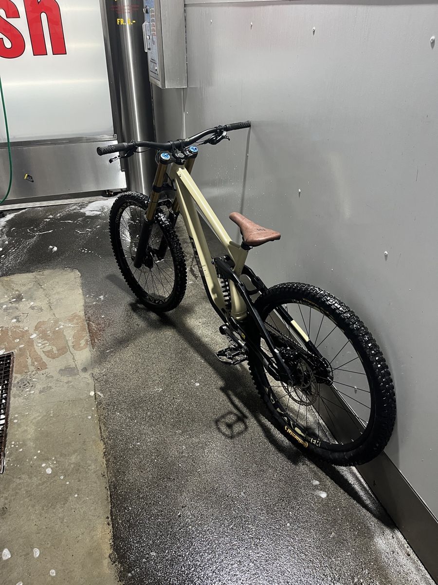 Cube Biciclette: Cube Two15 Pro Downhill Bike – Usato da Rotkreuz venduto da sandro_123 1