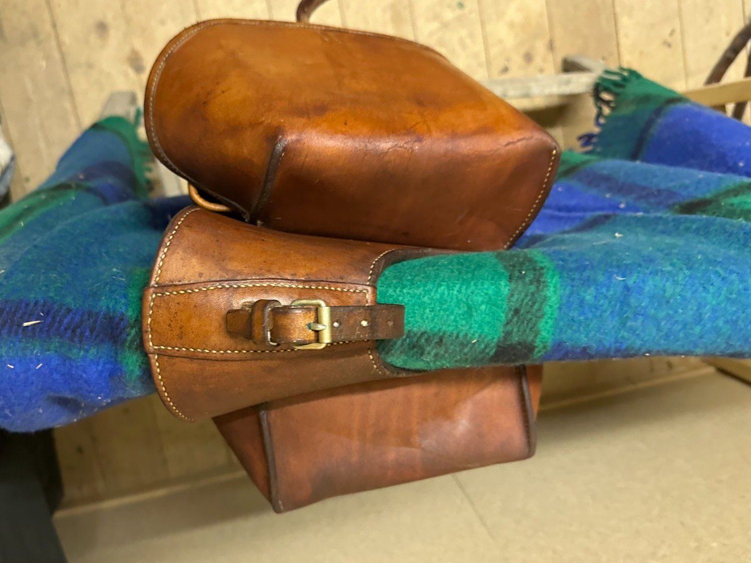 Schweizer Armee Borse: Satteltasche vorne Variante Offizer Schweizer Armee Original – Usato da Zürich venduto da earlybird13 2
