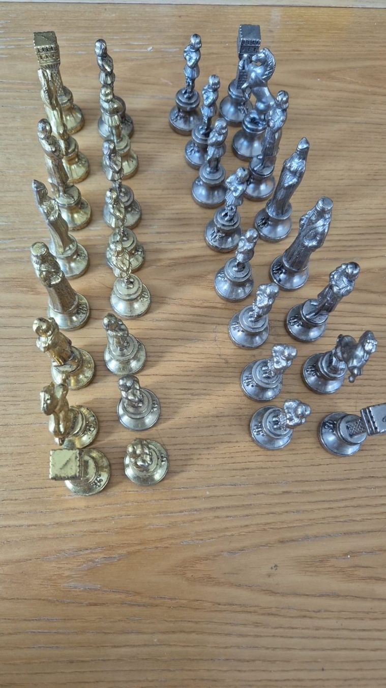 Giochi: Edle Schachfiguren, griechisch, Messing/Zink – Usato da Zürich venduto da sar_77pl