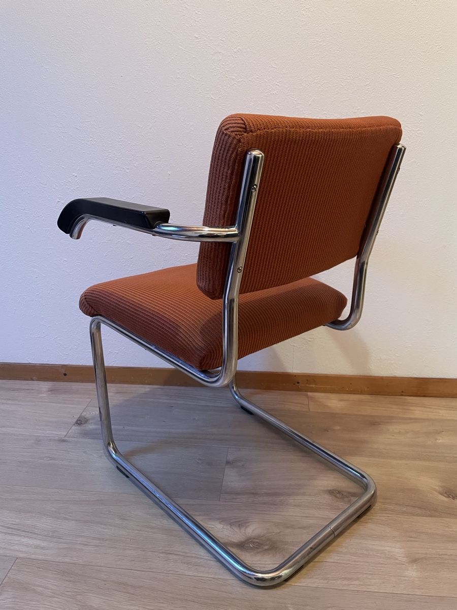 Sessel: Vintage Armchair Freischwinger Designer Möbel – Gebraucht aus Zürich von Rollladen 1