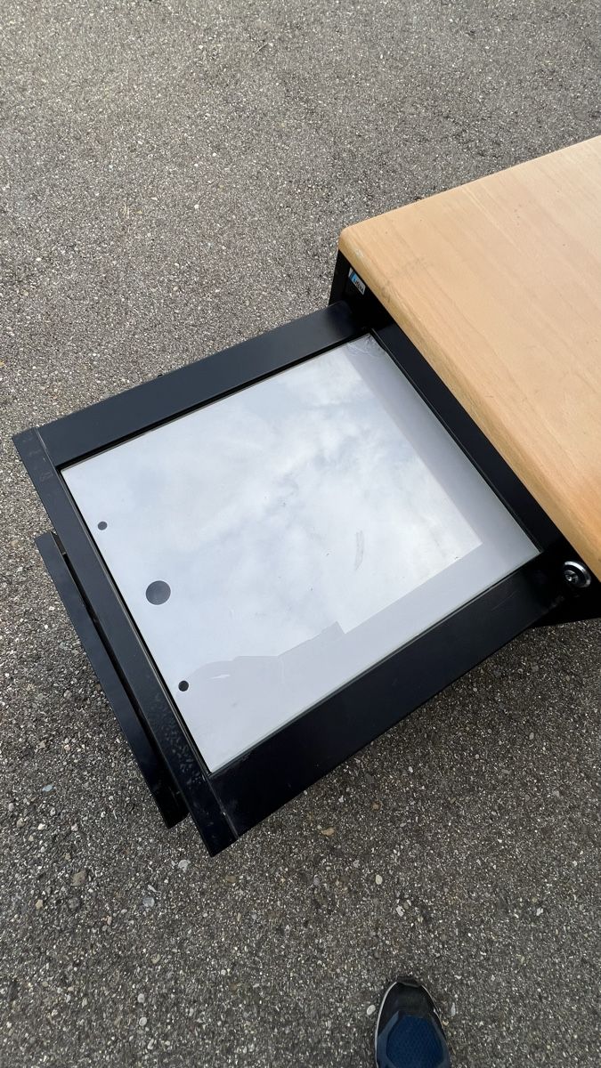 Lista Armadi: Lista Korpus schwarzes Metall Holzdeckblatt – Usato da Rüti (ZH) venduto da BubleBoble 1