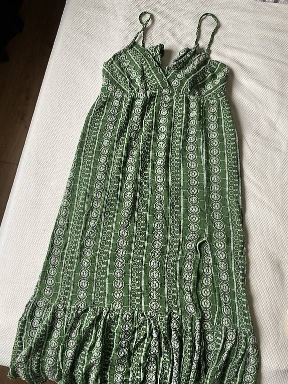 Vestiti: Robe Zara – Usato da Denges venduto da chino37 2