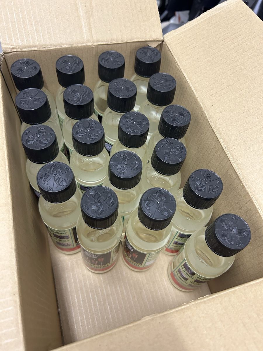 Sonstiges für Haushalt & Wohnen: Citronella Öl, – Neu (gemäss Beschreibung) aus Wettingen von Trini16 2