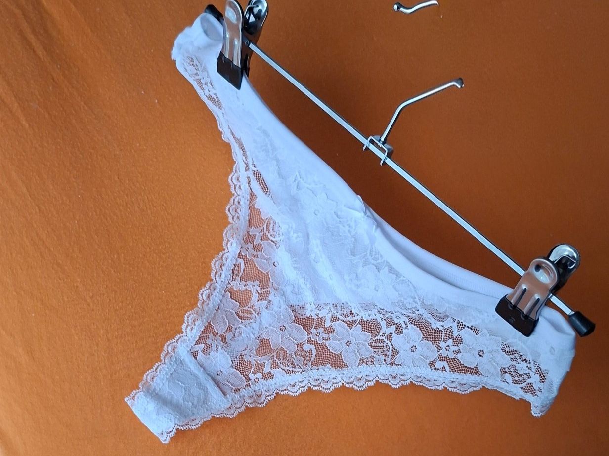 Altra biancheria intima: 1 schöner  Spitzen Tanga gr L – Nuovo (secondo la descrizione) da Reinach AG venduto da nicki024 1