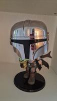 Mandalorian mit Baby Yoda Funko Pop Figur silber metallic 
