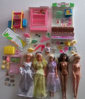 Vintage Barbies mit Zubehör - Paket