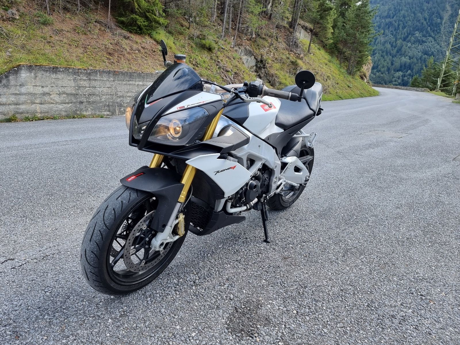 Aprilia Strada: Aprilia Tuono V4 – Usato da Glis venduto da sebtek1999
