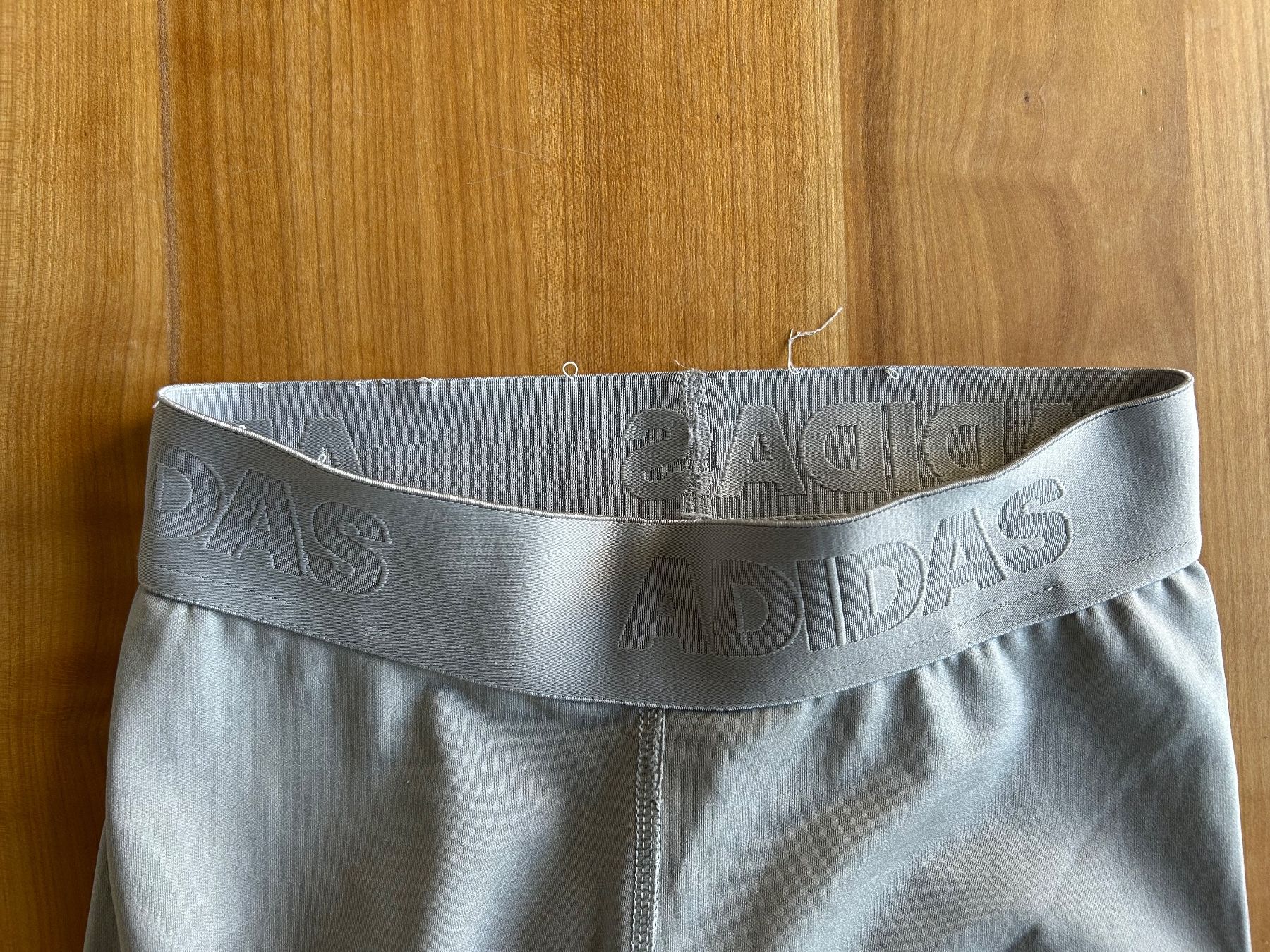 Adidas Leggings: Sportleggings – Usato da Schliern b. Köniz venduto da mar_6wsv 4