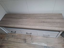 TV Board  zuverschenken 
