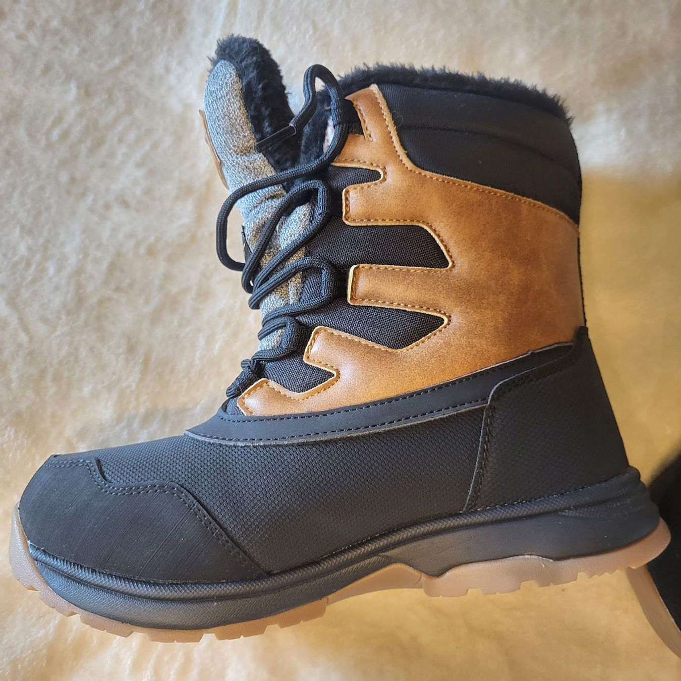 Icepeak Scarpe da donna: ICEPEAK Winterschuhe Gr. 37 – Nuovo (secondo la descrizione) da Tägertschi venduto da TheChange 1