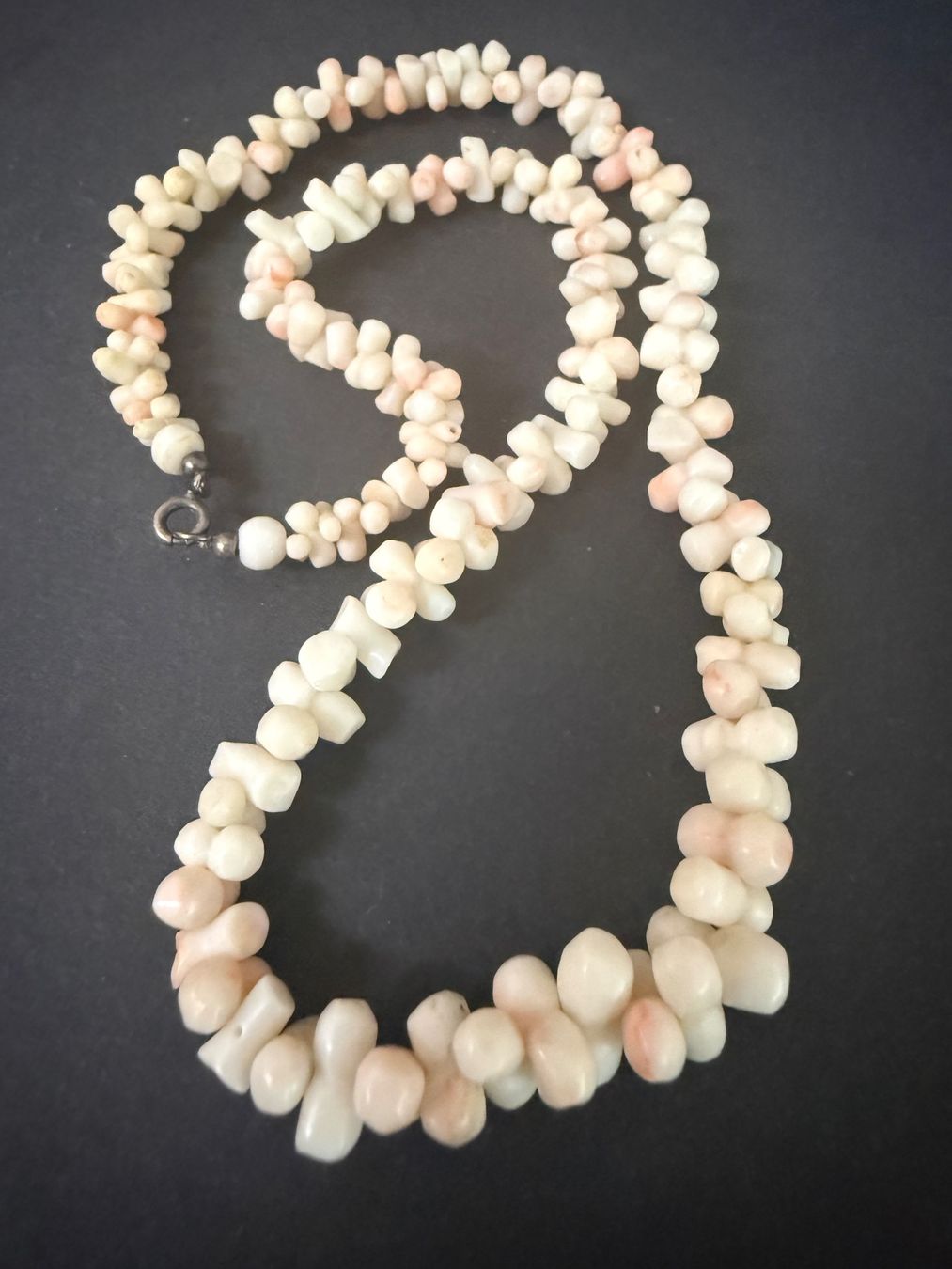 Catenine: Vintage Engelshaut Korallen Kette – Usato da Spiegel b. Bern venduto da Rogger72 5