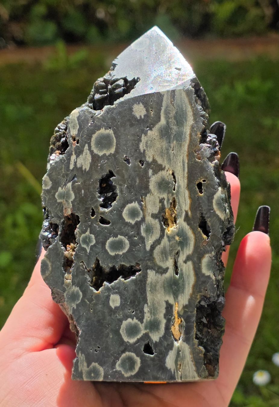 Minerali & Pietre curative: Top Regenwaldjaspis Obelisk 637g – Nuovo e nell'imballaggio originale da Matzingen venduto da Shay_Crystalz