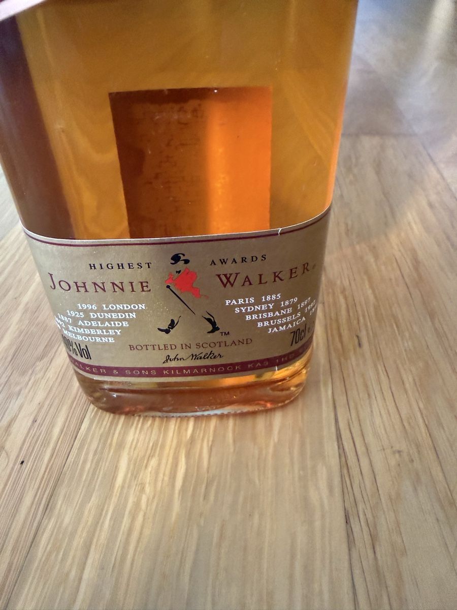 Johnnie Walker Bevande alcoliche: Whisky Johnnie Walker Red Label 70cl  – Usato da Tolochenaz venduto da adr_dj58 4