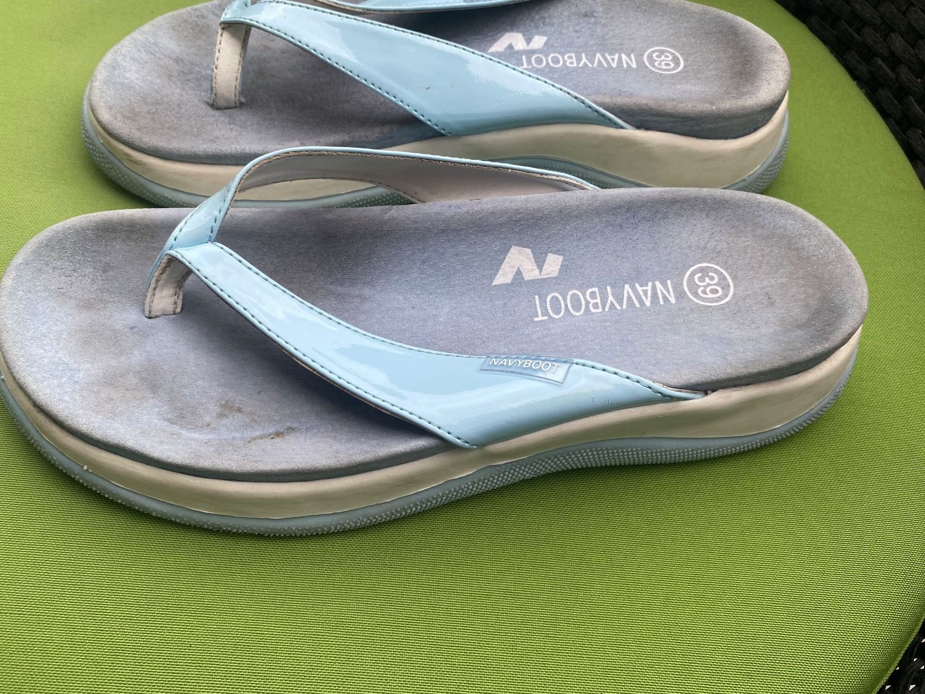 Navyboot Damenschuhe: SUMMERTIME - stilvolle/edle NAVYBOOT Flip-Flops, blau, 39 – Gebraucht aus Winkel von ferrari2022 1