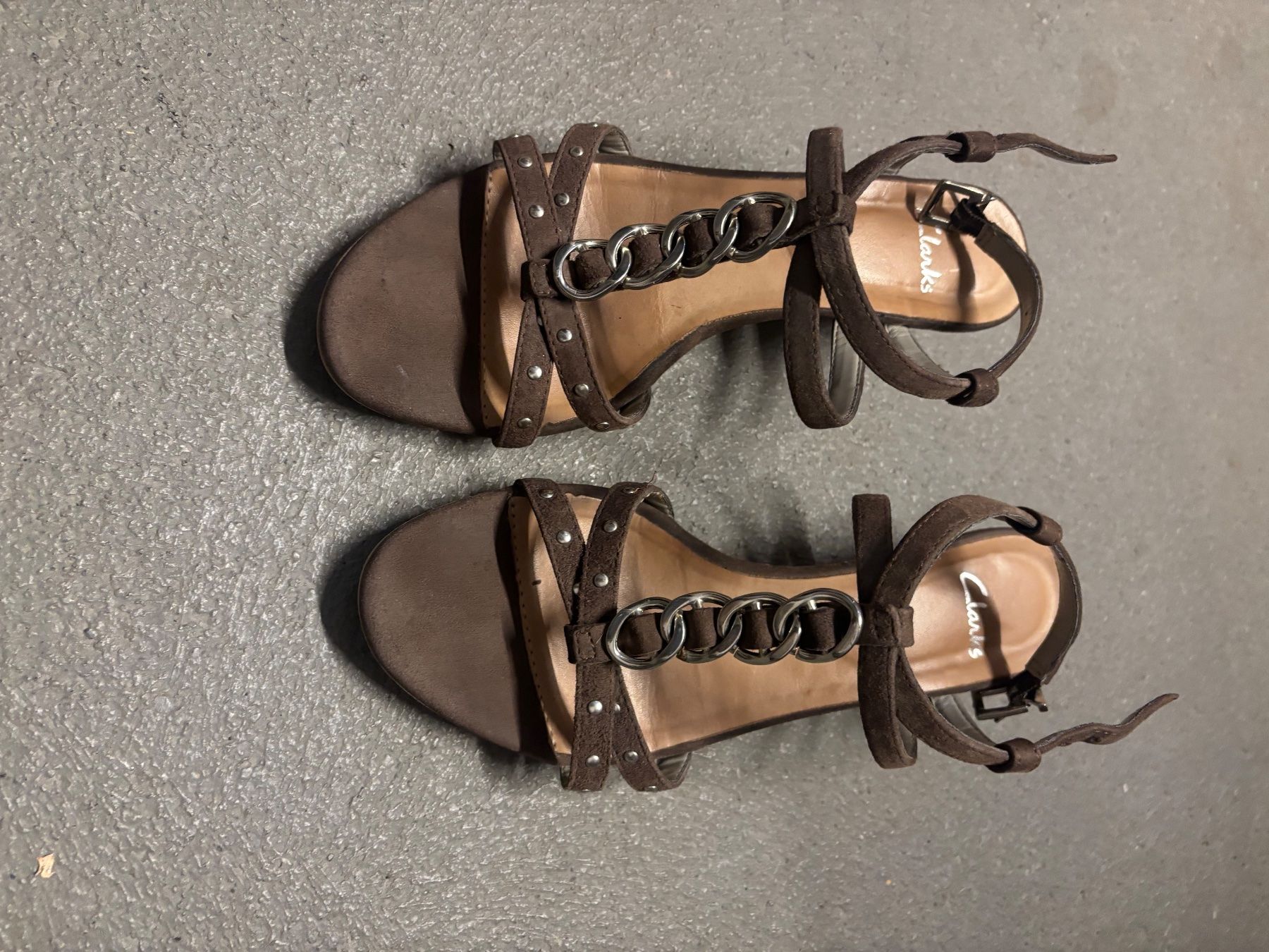 Scarpe da donna: Sommerschuhe Grösse 37 – Usato da Ennenda venduto da OMJAMA 1