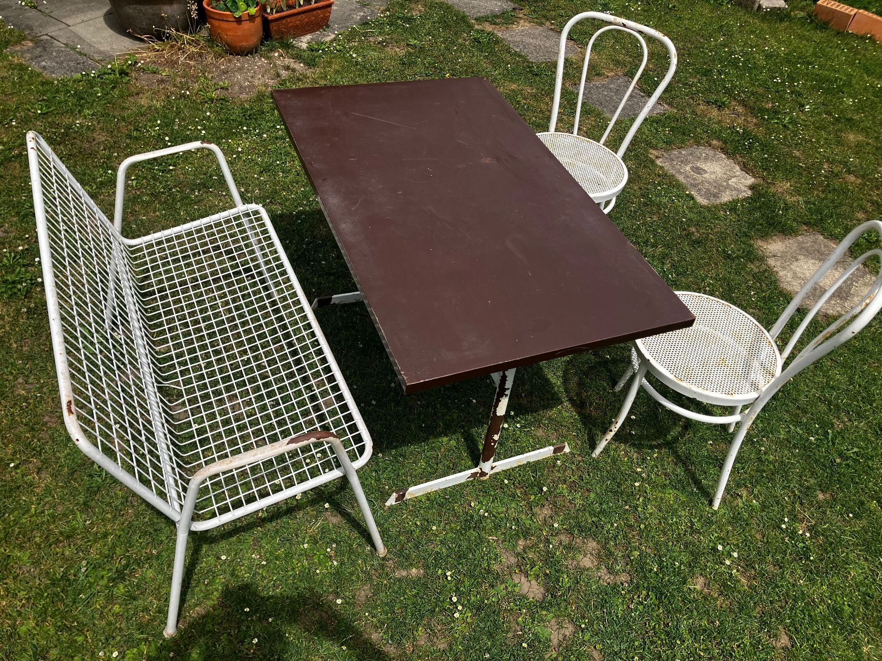 Schaffner Set di tavolo e panche: Alter Gartentisch Schaffner, Bank und Stühle – Usato da Winterthur venduto da anel44
