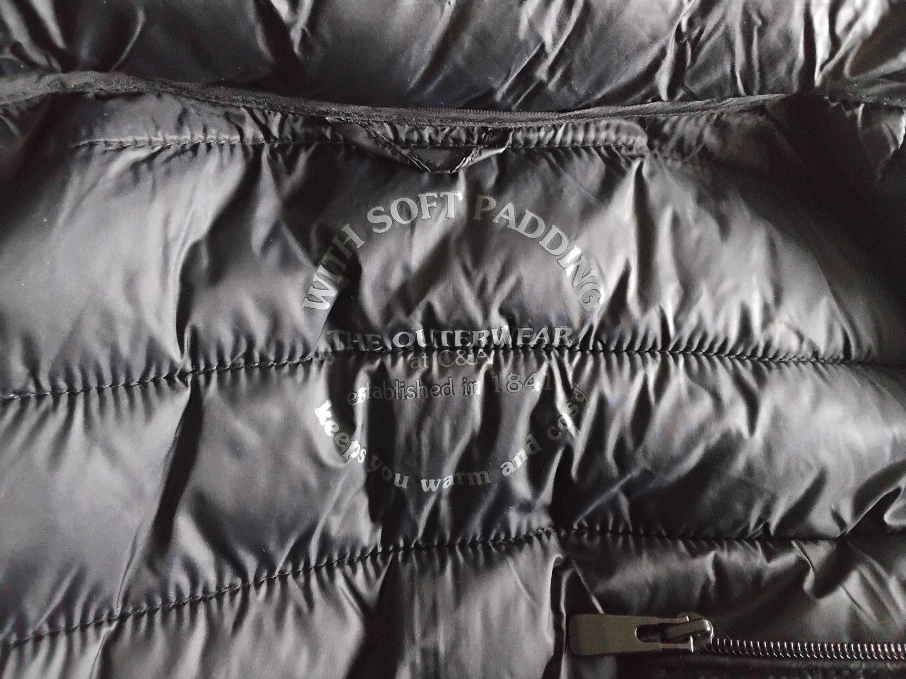 C&A Gilet & Giacche senza maniche: Doudoune sans manches légère noire – Nuovo (secondo la descrizione) da Chêne-Bourg venduto da Fio994 2