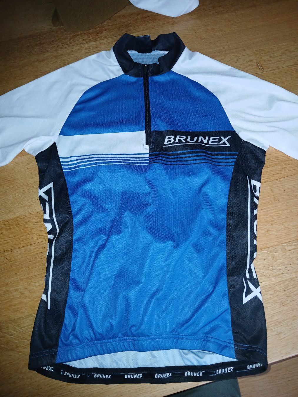Canottiere & Pantaloni: brunex velotrikot m – Usato da recherswil venduto da papamoll71
