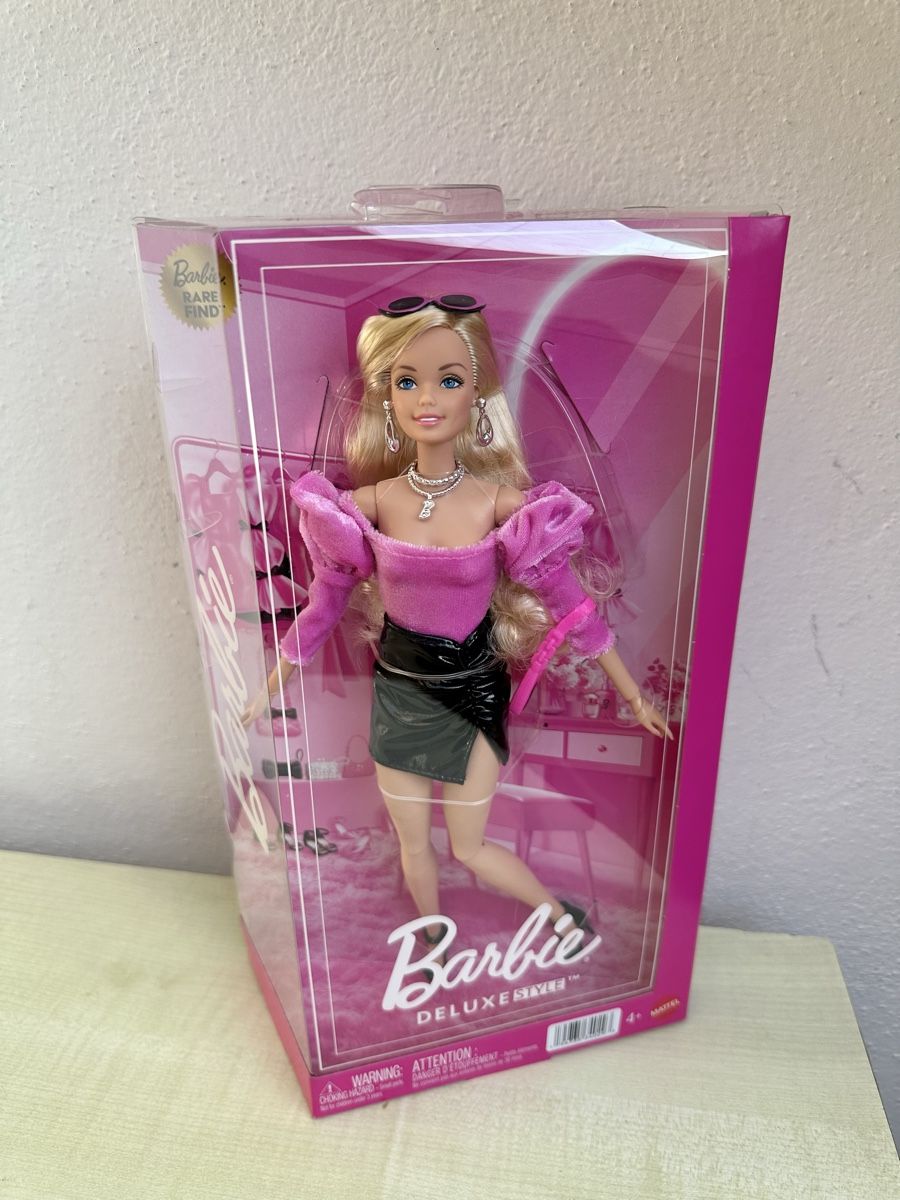 Poupées: Barbie Deluxe Rare Find – Neuf avec emballage d'origine à Zürich par Kat_5557 1