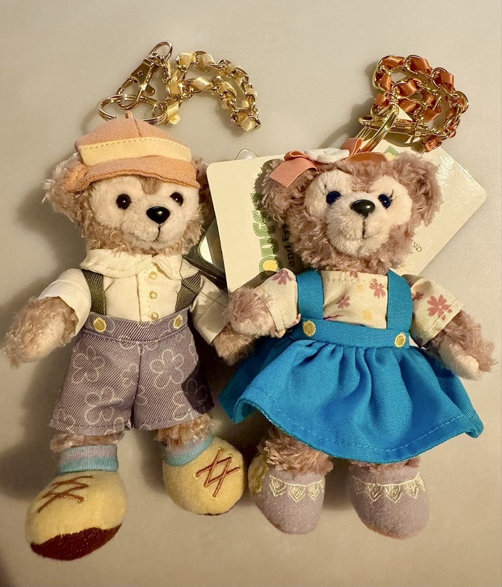 Disney Portachiavi: Duffy and ShellieMay Plush Bag Charm Set – Nuovo e nell'imballaggio originale da Brugg AG venduto da Winter789