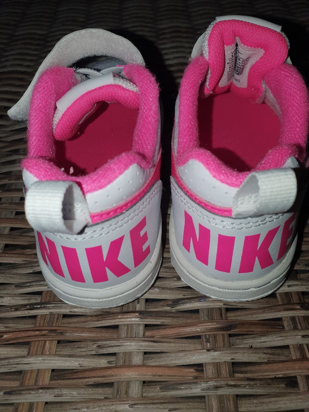 Nike Scarpe per ragazze: Nike Schuh grösse 28 – Nuovo (secondo la descrizione) da Altendorf venduto da caj_hry2 2