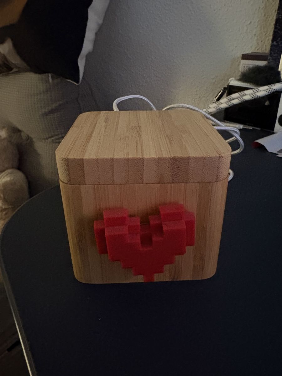 Sonstige Dekorationen & Accessoires: Lovebox – Gebraucht aus Zürich von jj9_j5tn