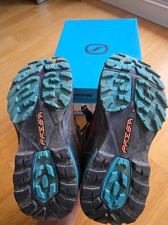 Scarpe per ragazzi: Scarpa T32 Mid Rush – Usato da Luc (Ayent) venduto da melaniealessandro 4