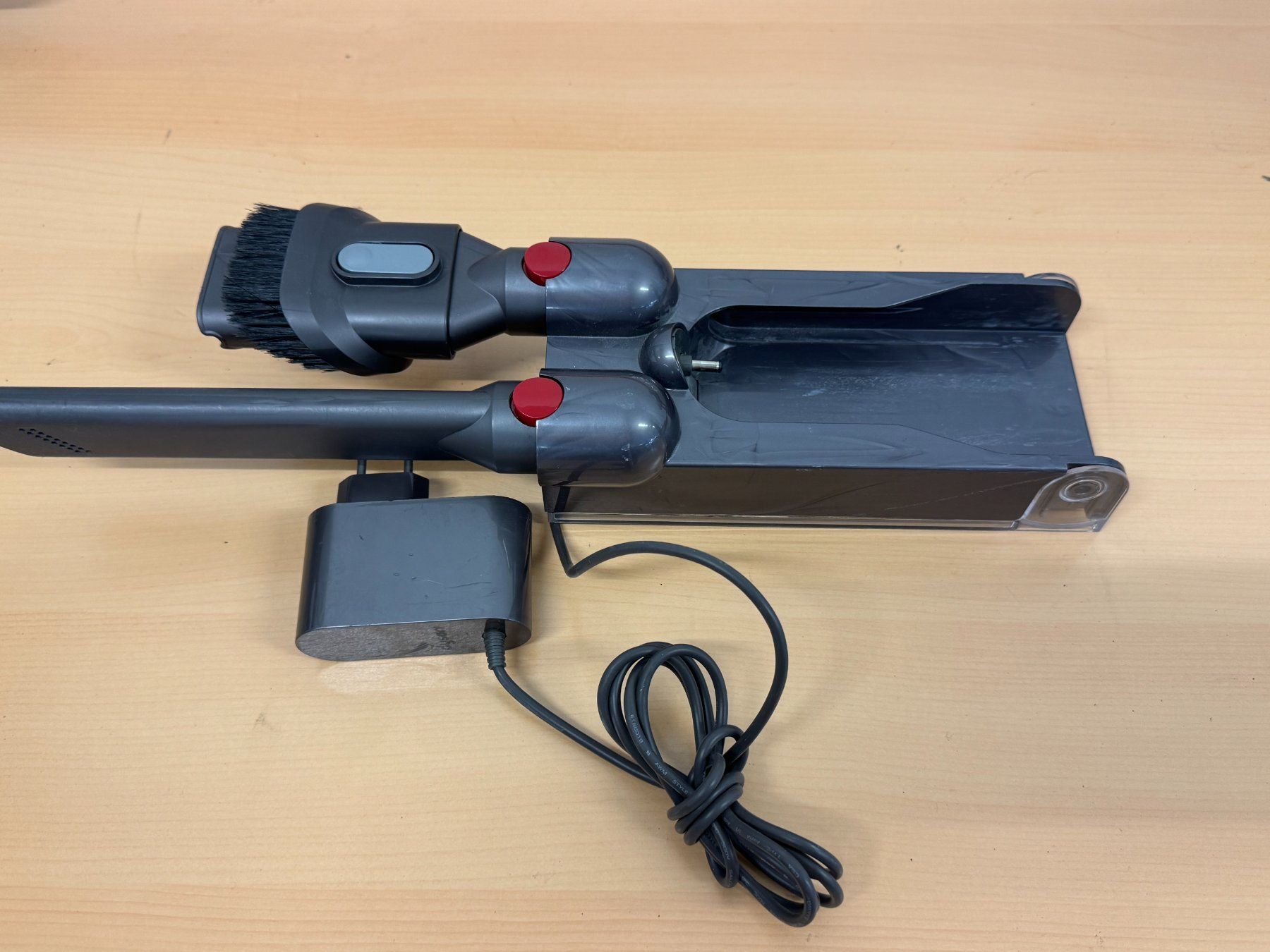 Dyson Staubsauger & Zubehör: Dyson V11 Akku Staubsauger – Gebraucht aus Ebmatingen von Revivetrade 4