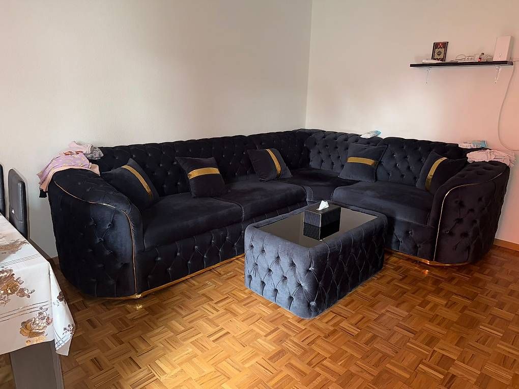 Divani: Hochwertiges Sofa inkl. Couchtisch – Usato da Fahrweid venduto da ant_gqm8