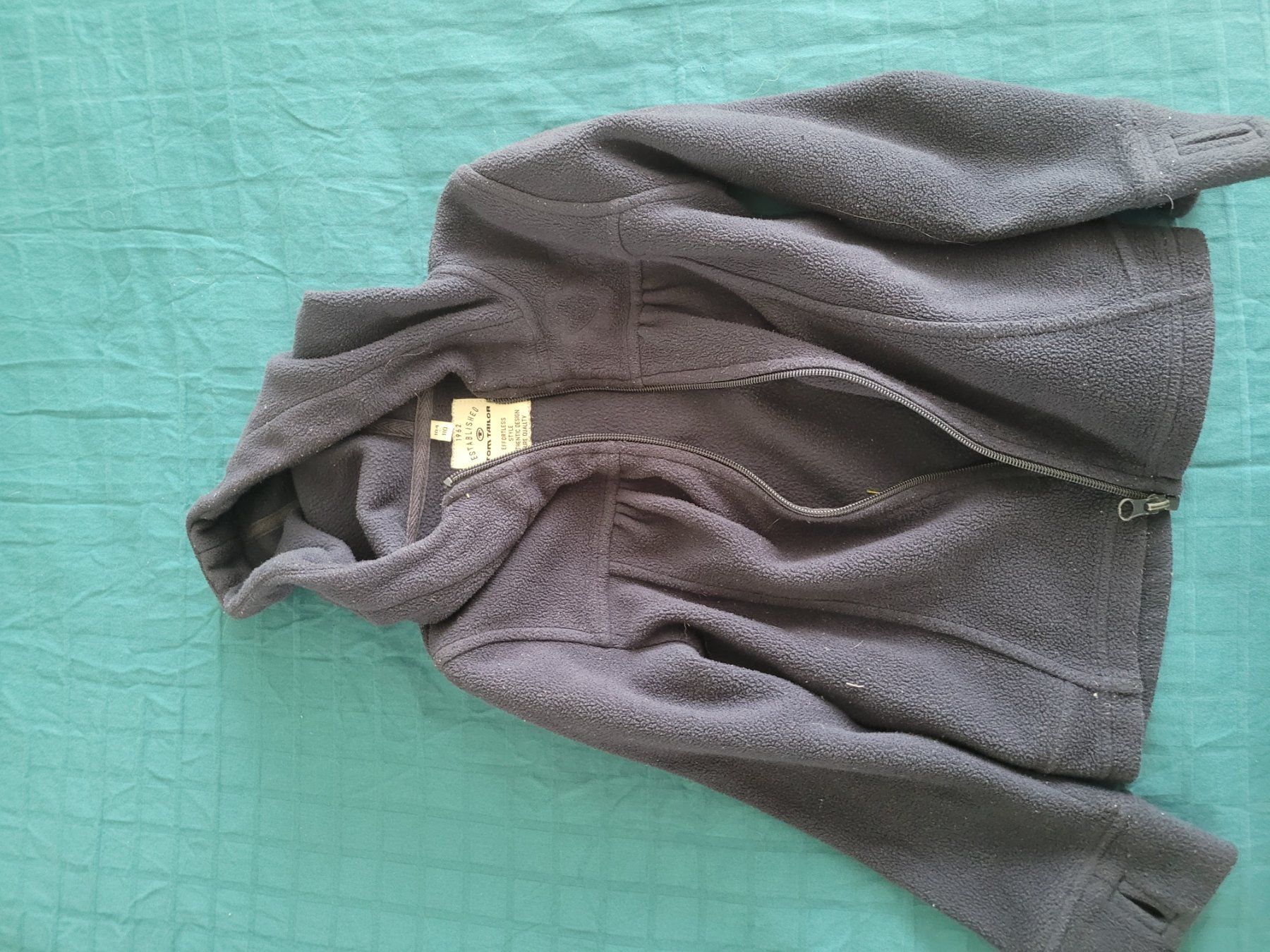 Tom Tailor Maglioni & Felpe: Pull - Hoodie - Tom Tailor -104/110 – Usato da Zürich venduto da heldc