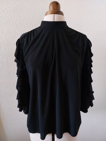 Frankenwalder Vintage Bluse schwarz mit Rüschenärmel