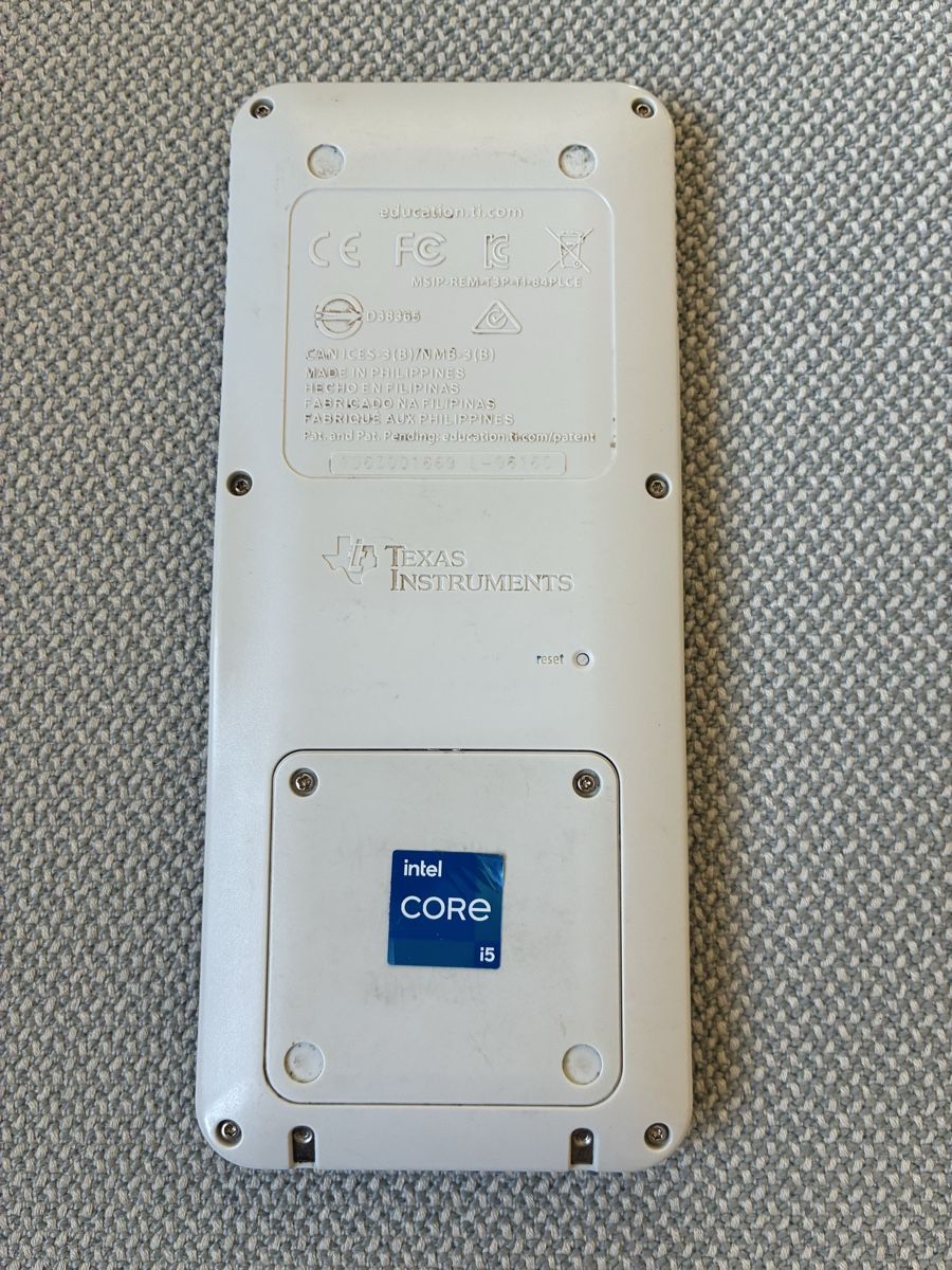 Texas Instruments Calcolatrici tascabili: Texas Instruments TI-84 Plus CE-T Grafikrechner – Usato da Zürich venduto da Sylvie0011 4
