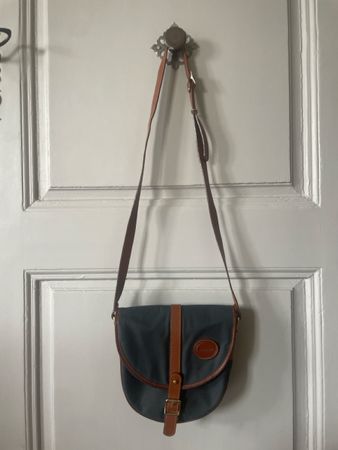Barbour Schultertasche B726 Jura T/Proof