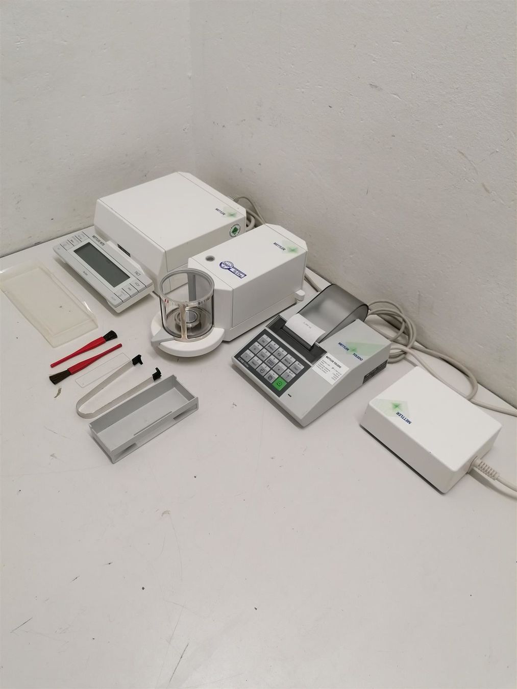 Accessori da laboratorio: Mettler Toledo MT5 Mikro Waage + Printer – Usato da Niederdorf venduto da LeptonAG_Labor 1