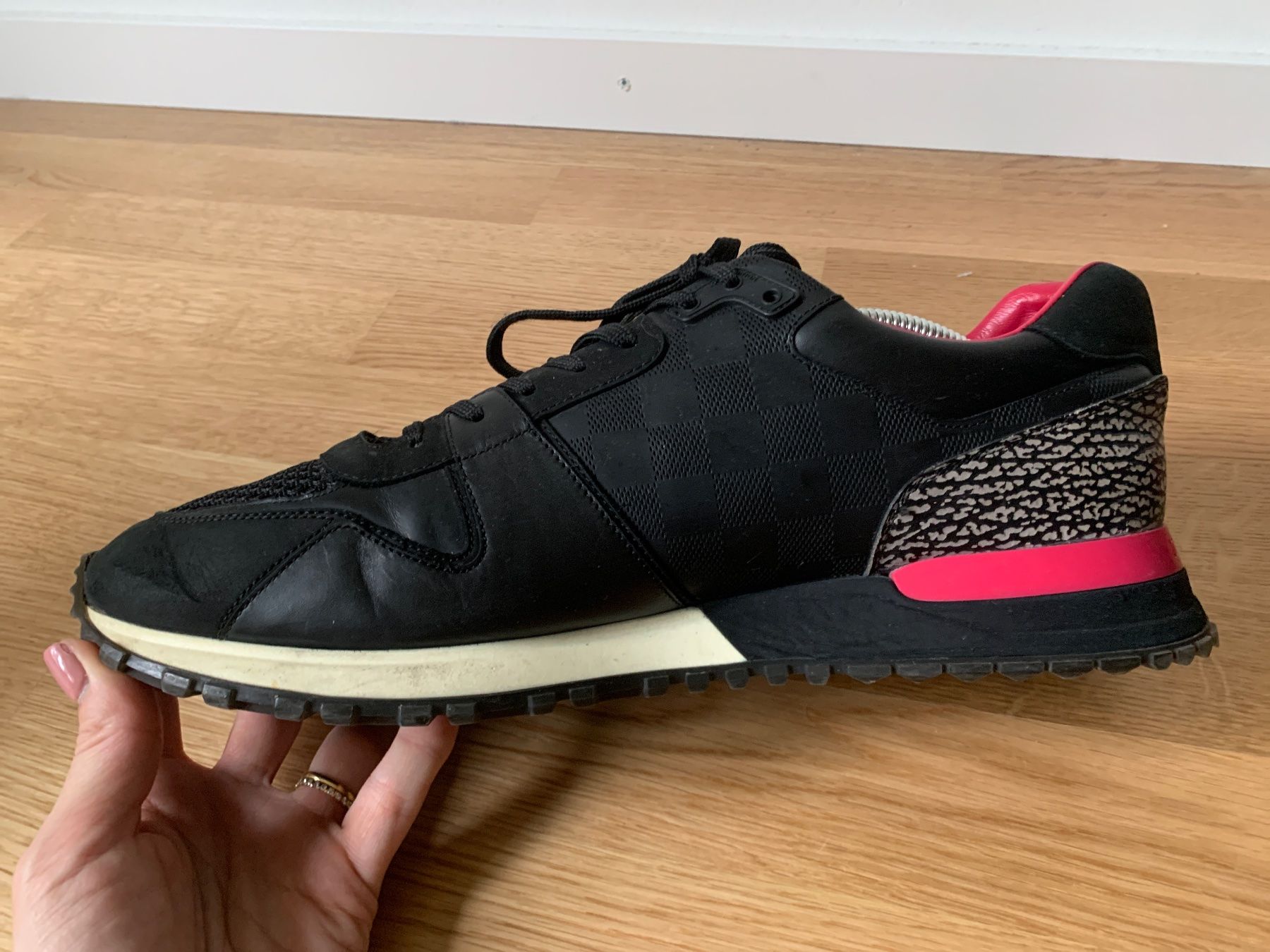 Louis Vuitton Scarpe da uomo: Louis Vuitton Sneaker Gr. 49, schwarz Leder, Schuh – Nuovo (secondo la descrizione) da Regensdorf venduto da secondchancefashion 2