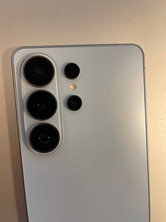 Telefoni cellulari / Smartphones: Samsung Galaxy S26 Ultra - 1TB - MAKELLOS – Usato da Winterthur venduto da Betrachter 2