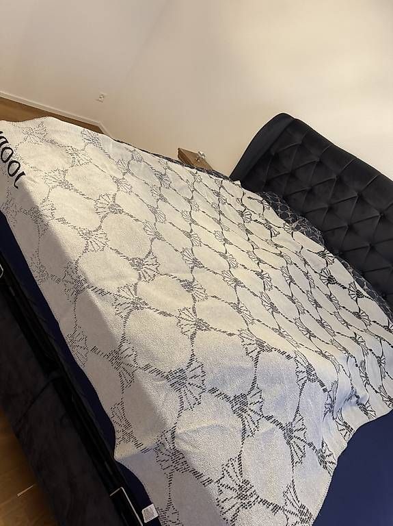 Decken: Wohndecke Joop! 150x200cm – Gebraucht aus Oberbüren von dijbdn 1