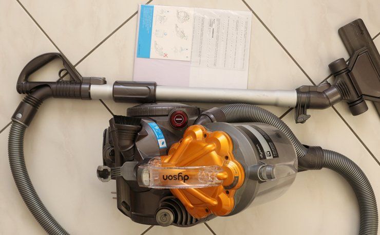 Dyson Aspirapolveri & Accessori: Dyson Staubsauger – Usato da Aristau venduto da Gola 4