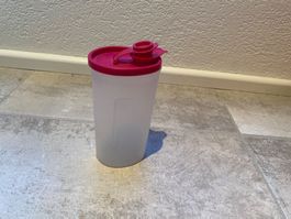 Tupperware Behälter mit Ausguss