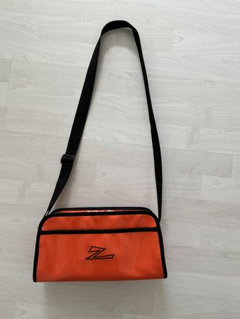 Handtasche / Crossbody Zanotti, organges Lackmaterial