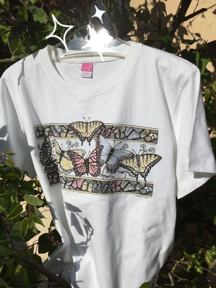 T-Shirts: Lady Magic Shirt mit Schmetterlingen, Grösse L – Neu (gemäss Beschreibung) aus Rothrist von Digibobi 5