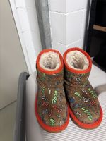 Ab 1.- bis UGG Kinderstiefel braun bunt gemustert 28.5