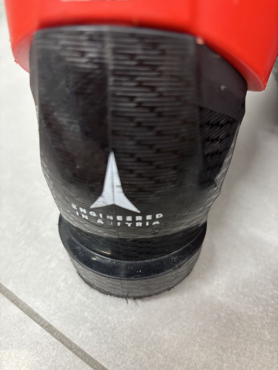 Atomic Chaussures hommes: Atomic Hawx JR R4 Ski Boots Size 25-25.5. – Neuf (Voir description) à st gallenkappel par est_m6lg 1
