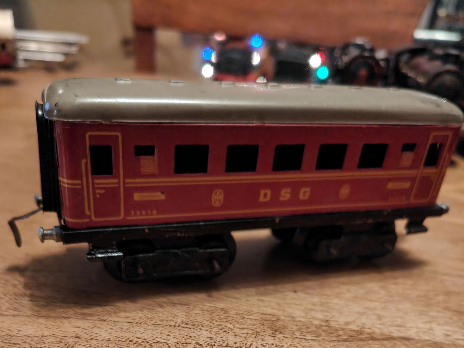 Modellini di ferrovie: Eisenbahnwagen DSG Spur 0 – Usato da Flumenthal venduto da mar_wyw8 1