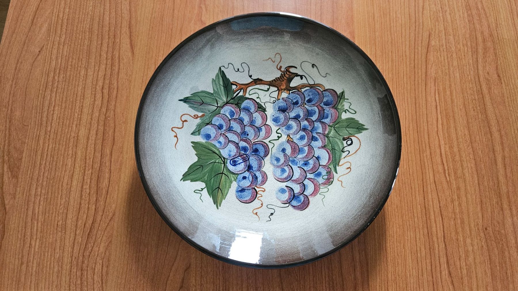 Teller: Piatto in ceramica Weiningen uva – Gebraucht aus Melano von H-Sara