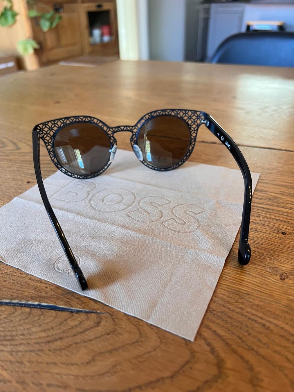 Liu Jo Occhiali & Lenti: Liu Jo Sonnenbrille – Usato da Novazzano venduto da DennyCH 1